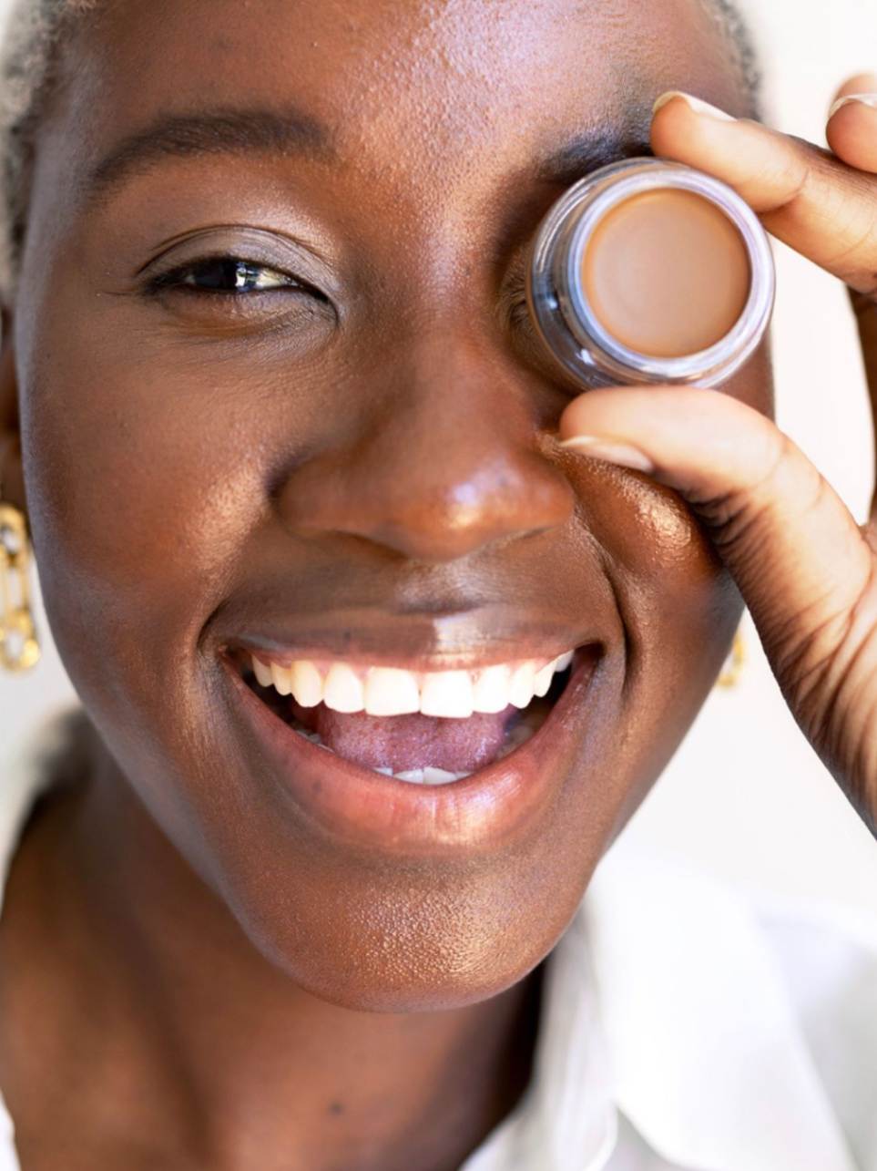 How To Choose The Best Natural Concealer For Your Skin