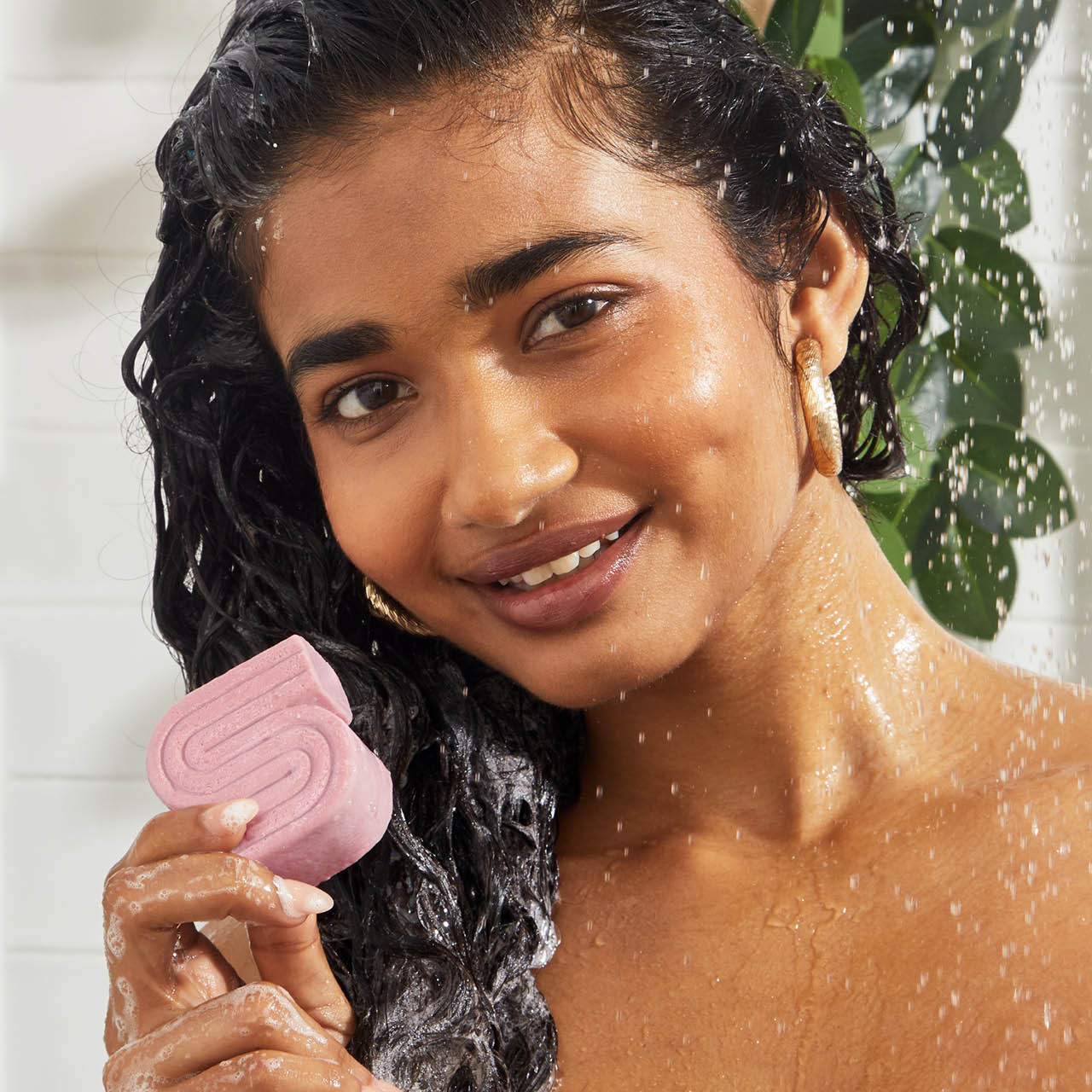 Caster oil nourishing shampoo bar, caster oil shampoo, nourishing shampoo, shampoo bar, Kitsch, Nourished