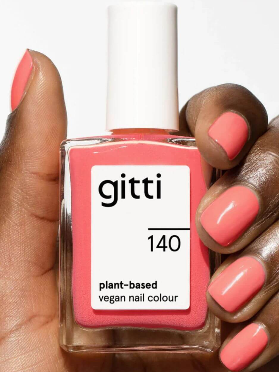 Sweet Heat, no. 135, Gitti, natural nail polish, natuurlijke nagellak, fel roze nagellak, pink nail polish, plant-based nail polish, vegan nail colour, vegan, nail care, nagelverzorging, 23-free, PETA certified, Nourished