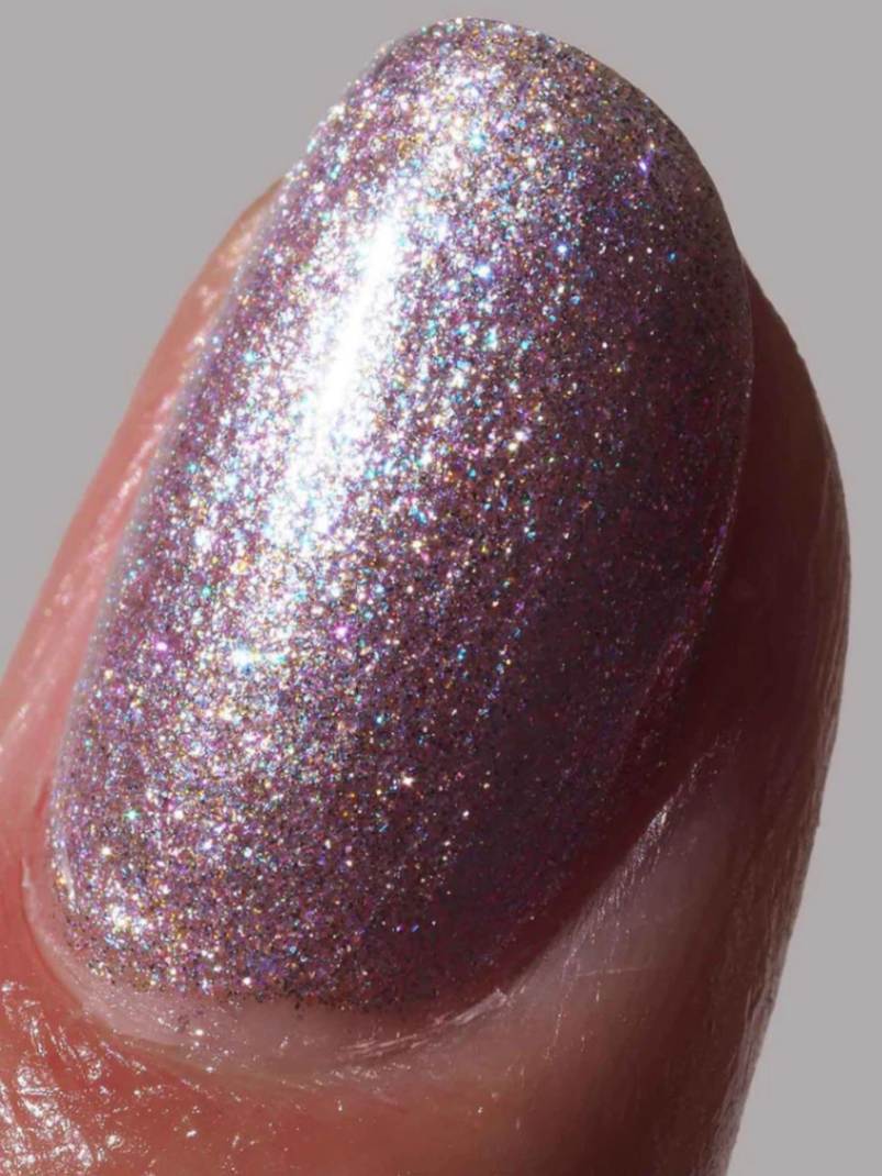 Lilac Spark, no. 202, Gitti, natural nail polish, natuurlijke nagellak, paarse glitter nagellak, purple glitter nail polish, plant-based nail polish, vegan nail colour, vegan, nail care, nagelverzorging, 23-free, PETA certified, Nourished