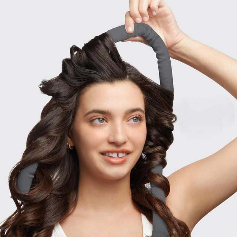 heatless curling set, heatless curls, scrunchie, satin scrunchie, frizz-free hair, waves, natural hair care, hair styling, vegan, cruelty free, Kitsch, Nourished