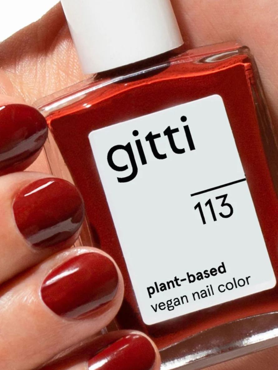 Earth Red, no. 113, Gitti, natural nail polish, natuurlijke nagellak, donker rode nagellak, dark red nail polish, plant-based nail polish, vegan nail colour, vegan, nail care, nagelverzorging, 23-free, PETA certified, Nourished